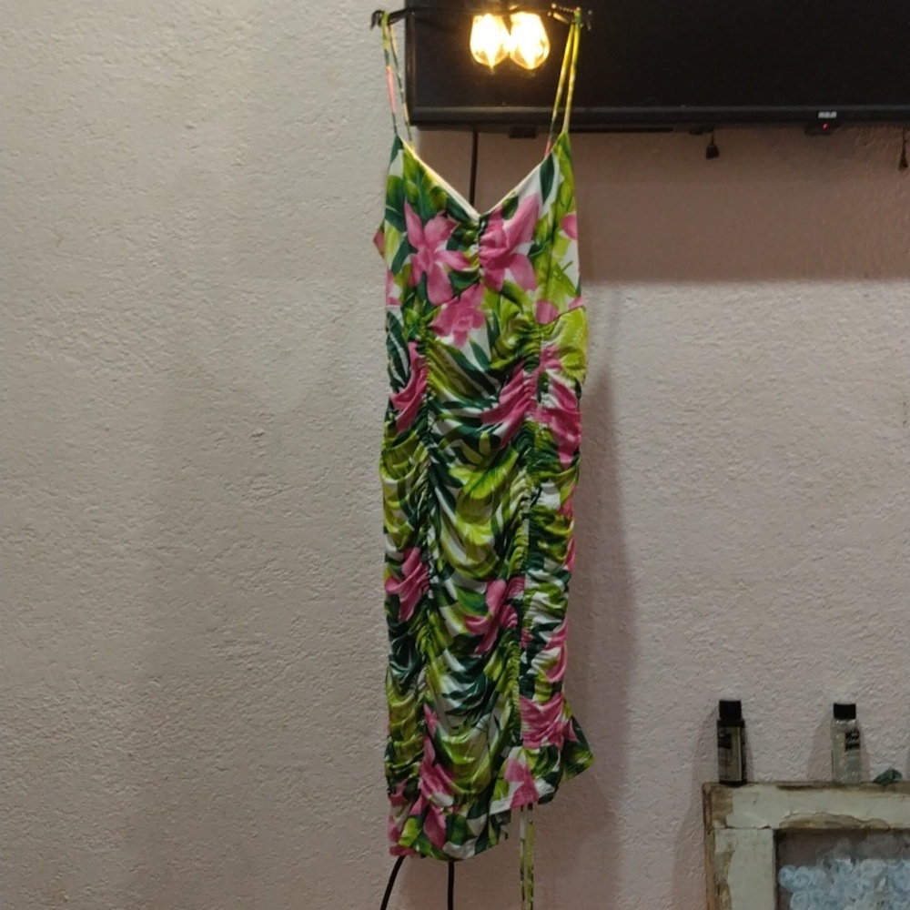 Uptown Floral Dress Medium